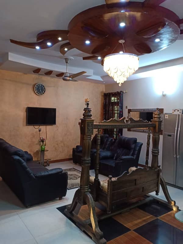 3rd floor Portion With Roof 240Yards For Sale In Gulshan Block 1 5