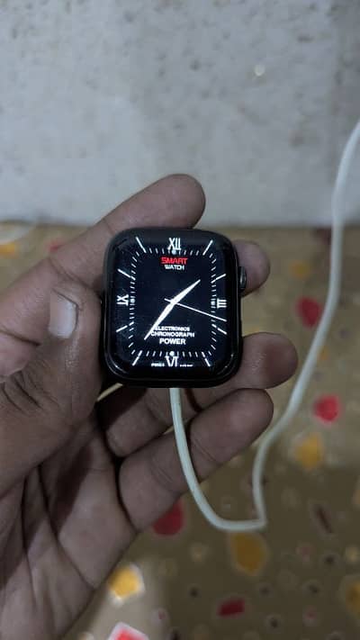 DT NO. 1 only 1 month use. with 2 strap free