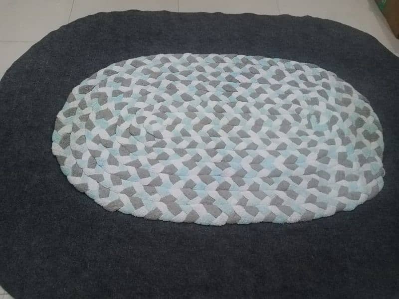 Handmade towel rug 0