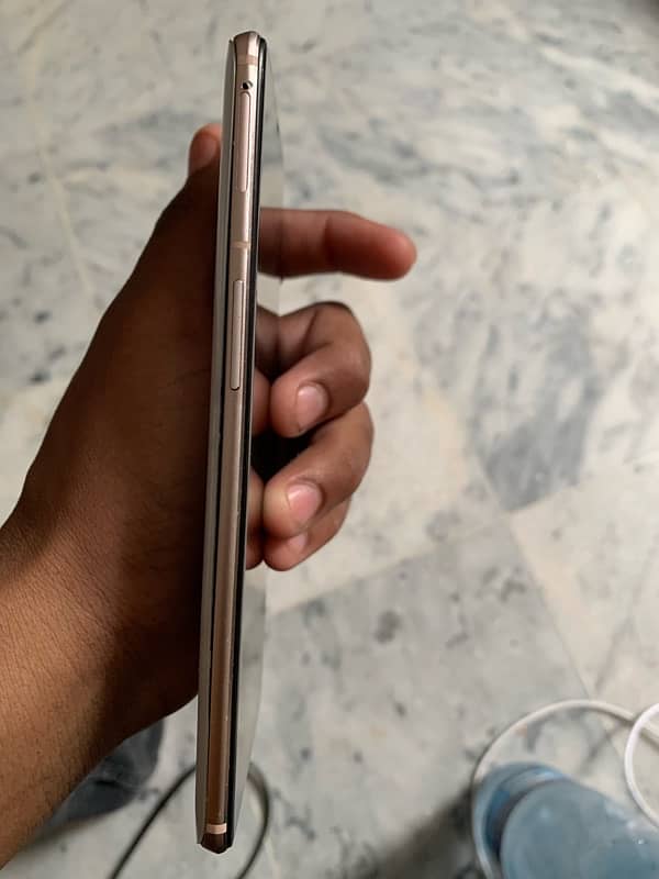 one plus 6 8/128 gb 1