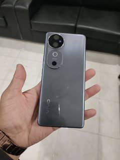 Vivo v40. . . 5g