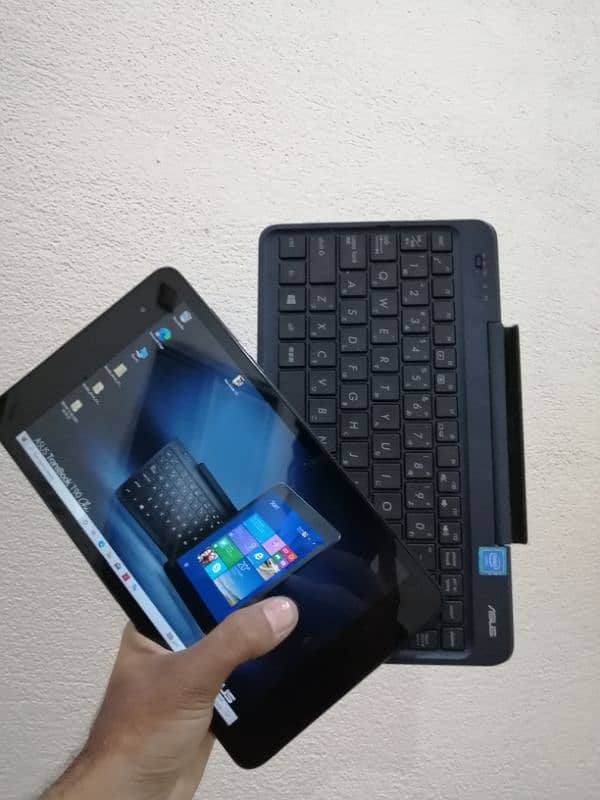 ACER windows tab with Detachable keyboard 0