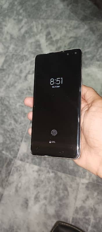 Exchange Samsung Galaxy S10 plus 5g ,8/512 , PTA pa*ch , minor dots 2
