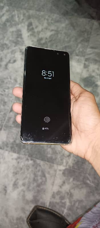 Exchange Samsung Galaxy S10 plus 5g ,8/512 , PTA pa*ch , minor dots 5