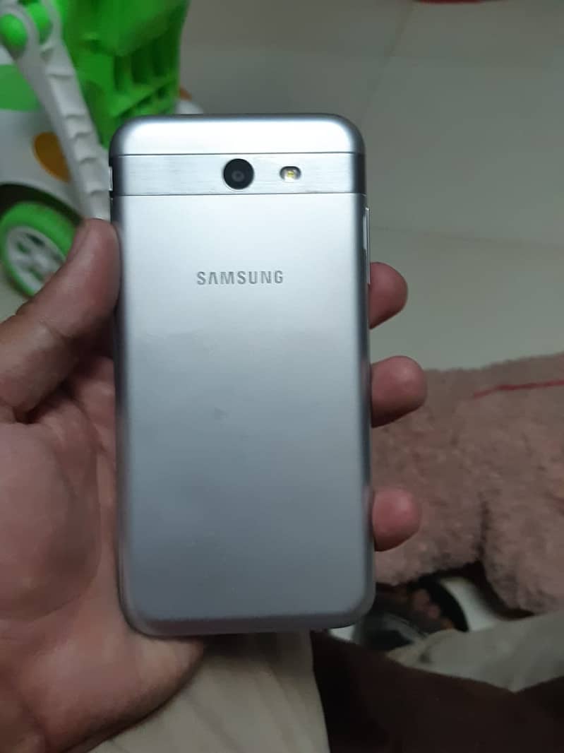 Samsung j3 emerge single sim new battery condition 10/10 pta approved 1