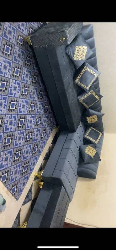 Brand new L shaped sofa 0
