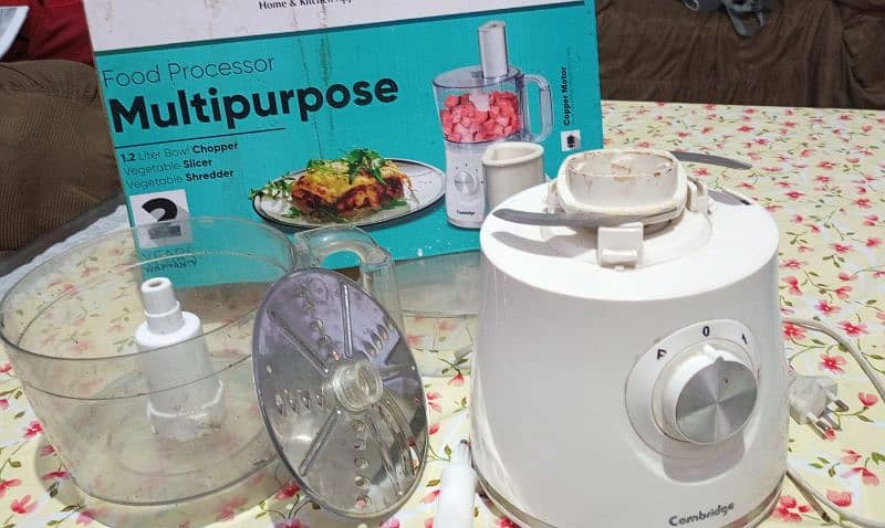 FOOD PROCESSOR in only 5200 1