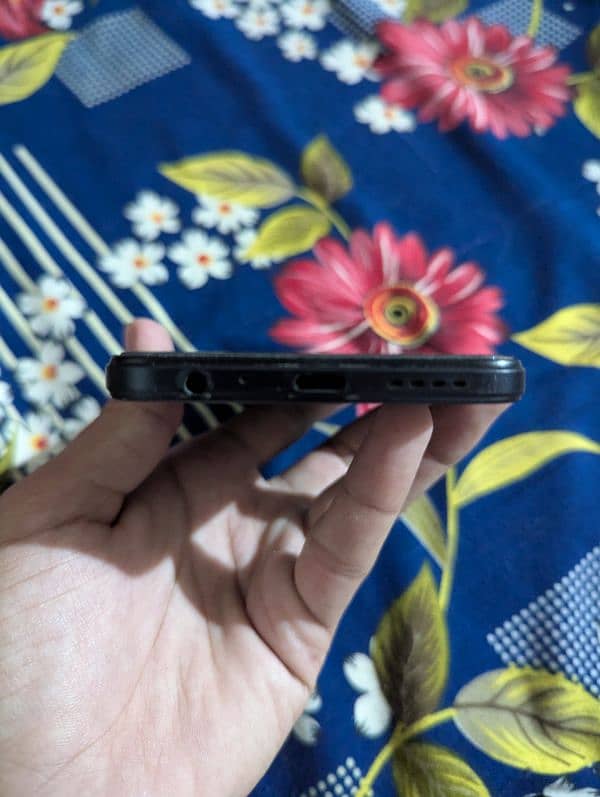 Infinix note 11 6/128 10/10 mobile 4