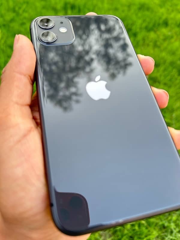 IPhone 11 JV 64 GB 52000RS 2