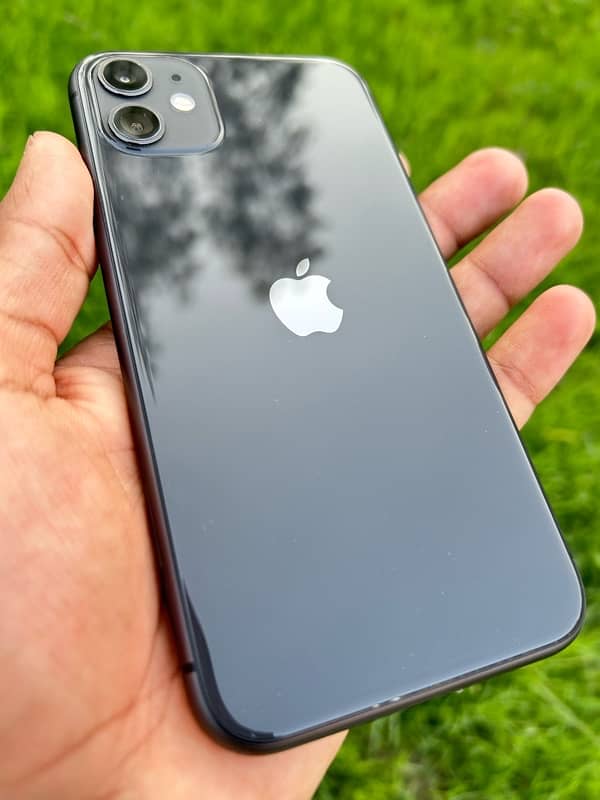 IPhone 11 JV 64 GB 52000RS 3