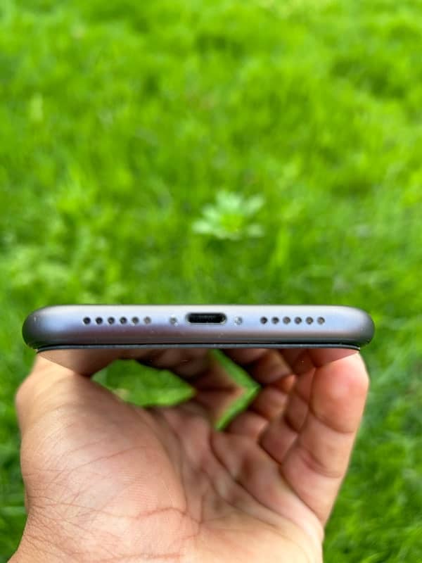 IPhone 11 JV 64 GB 52000RS 6
