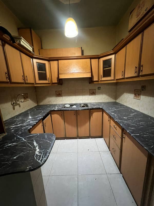 Flat for Sale Gulshan-e-Iqbal Block 13-B | 2 Bed DD | Third Floor | 850 Sq. Ft. 4