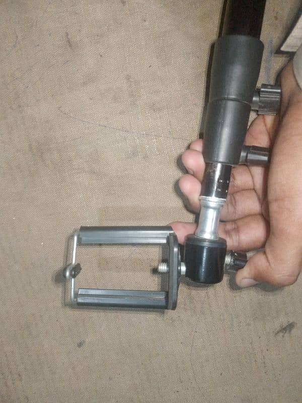 Mobile stand 2