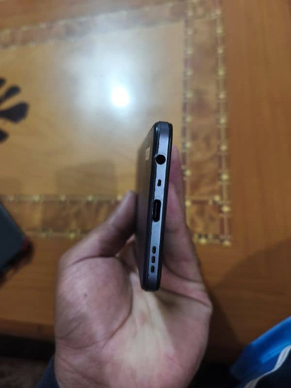 OPPO F17 8/128 1
