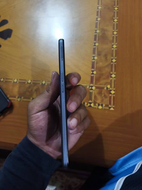 OPPO F17 8/128 2