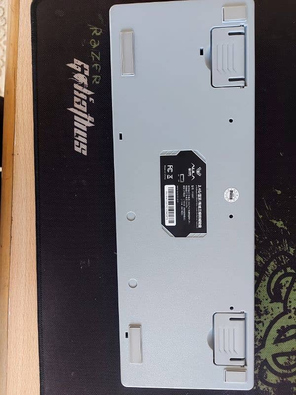 wireless mechanical keyboard 3