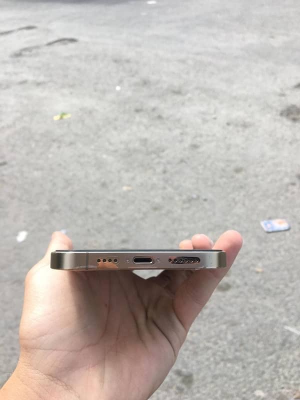 IPHONE 12 PRO MAX 128GB 4