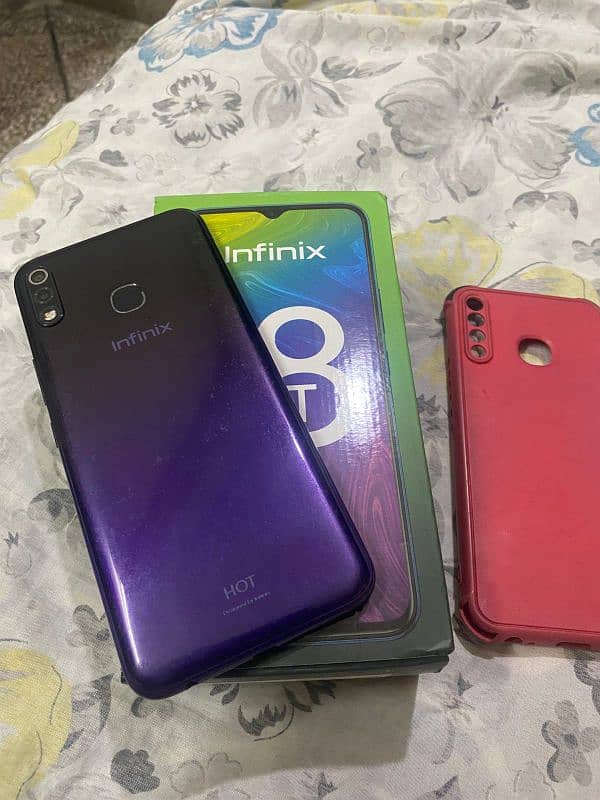 infinix hot 8 lite 2/32 good condition with box 0