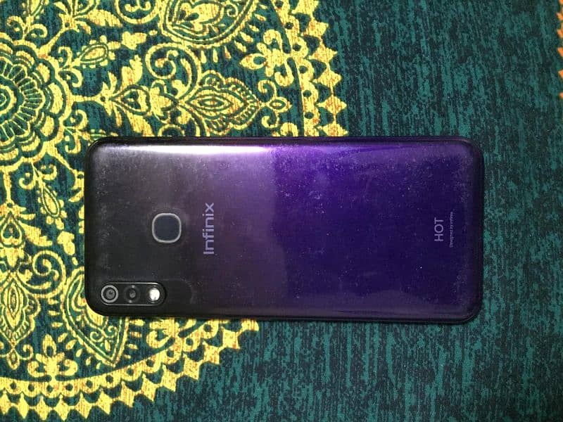 infinix hot 8 lite 2/32 good condition with box 2