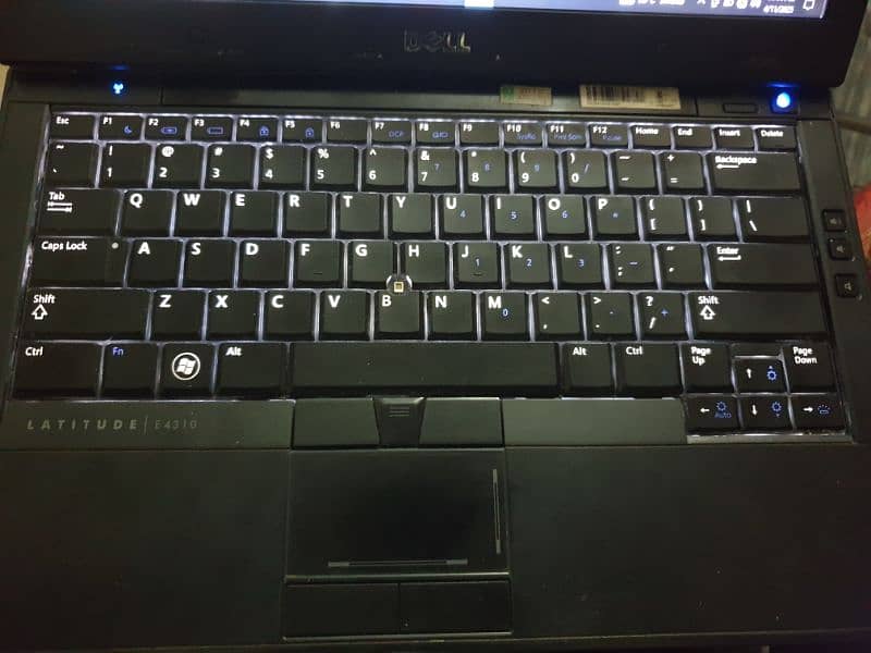 Dell Latitude E4310 7
