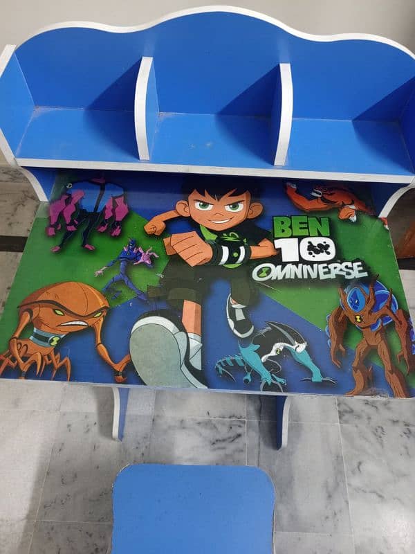 Kids BenTen Study Table and chair 0