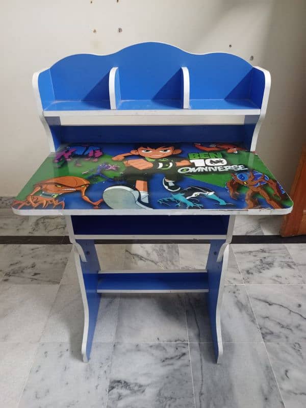 Kids BenTen Study Table and chair 1