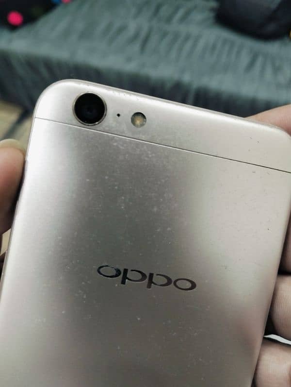 Oppo A57 (3/32) 2