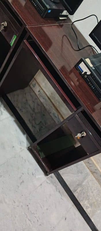 Computer Table 0