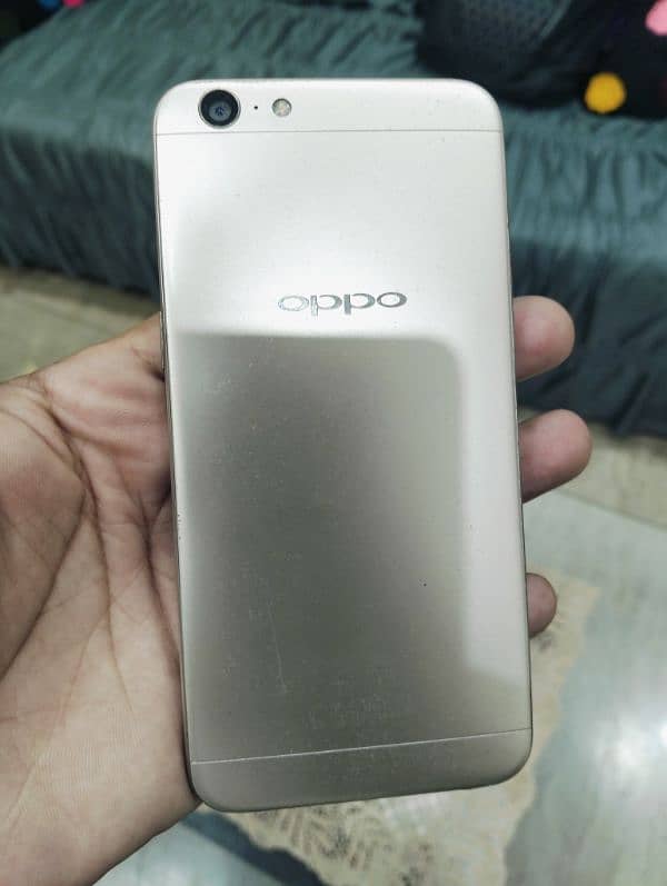 Oppo A57 (3/32) 0