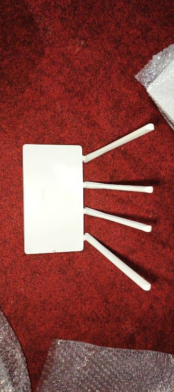 Mercury 4 antina WiFi router 1