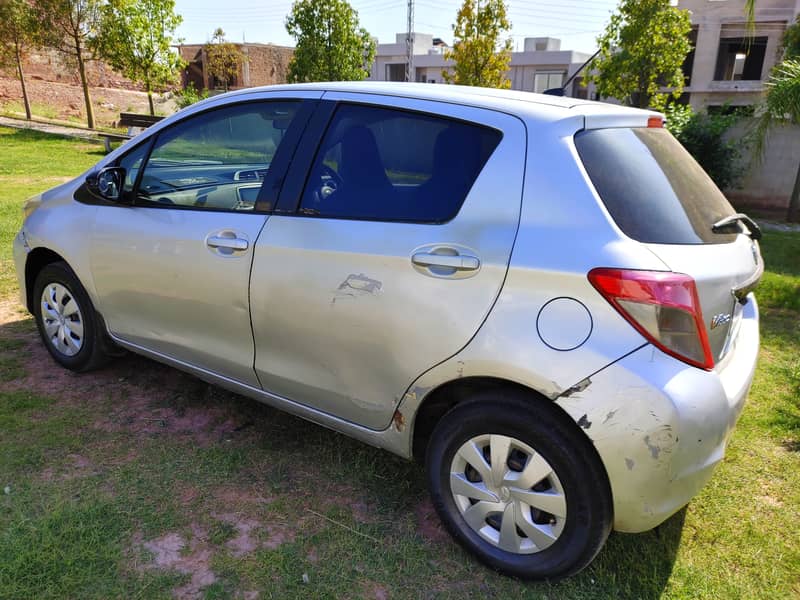 Toyota Vitz 2011 Model 2