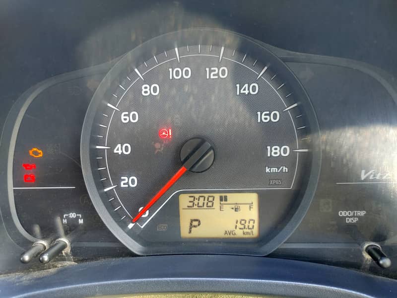 Toyota Vitz 2011 Model 7