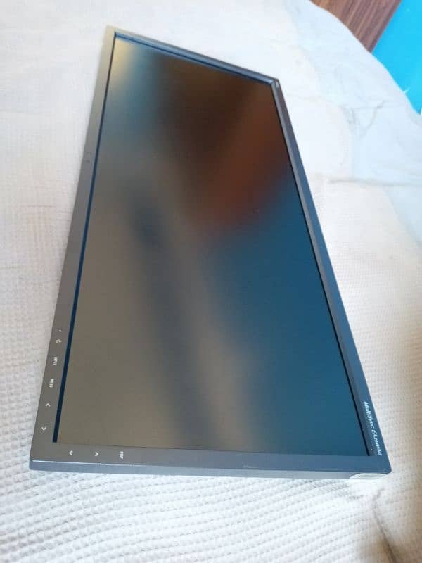 ultra wide 29 inch monitor. 3