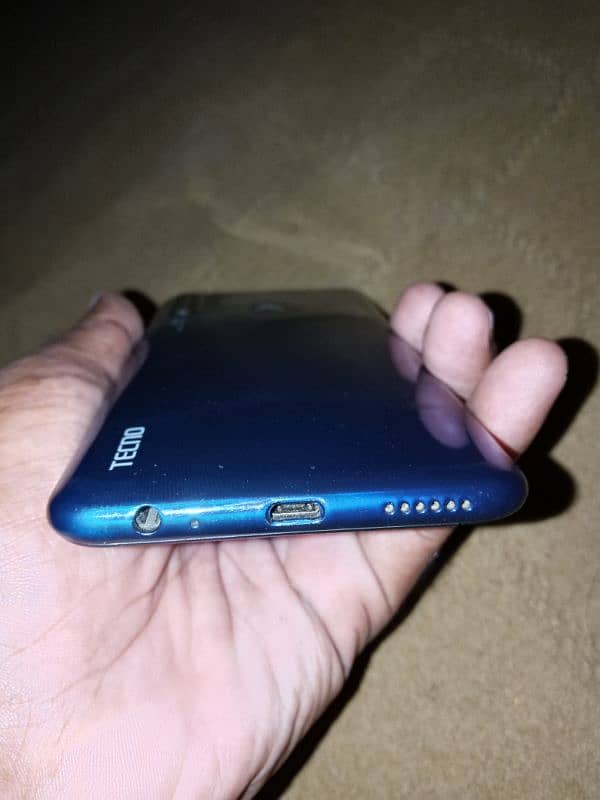 Tecno camon 12 with box 4 64 2
