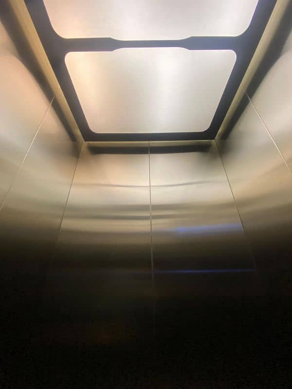 platform lift / cargo lift / passanger & elevator lift / crane 18