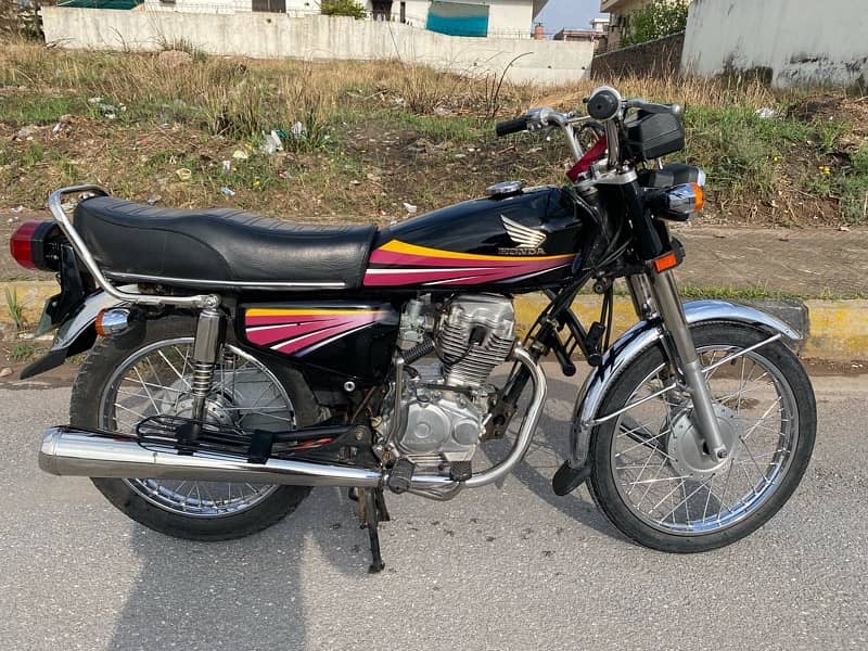 Honda CG 125 2009 in Genuine condition 1