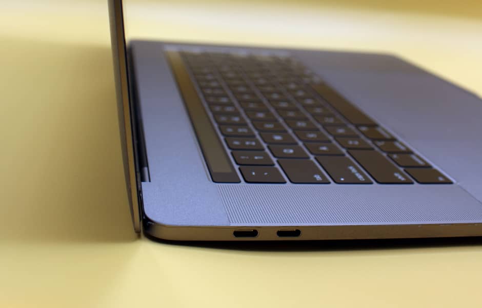 MacBook Pro 15" – Space Gray | Core i9 | 32GB RAM | Dedicated Graphics 3