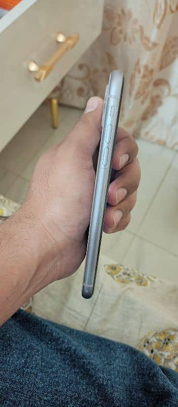 Iphone 11 Non PTA With Battery Health 73% 2