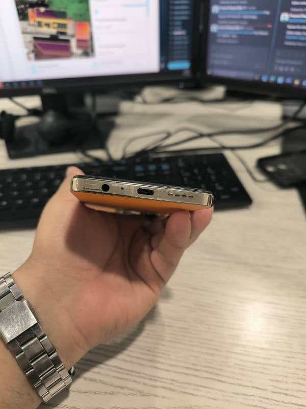 Infinix NOTE 30 7