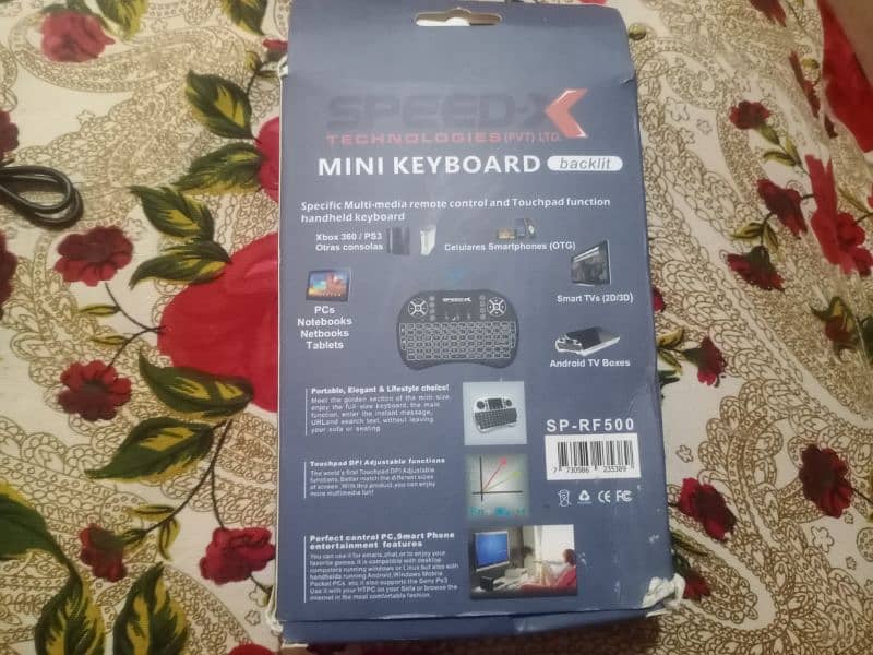 i8 Mini Wireless Keyboard With 8 Different Lights 4