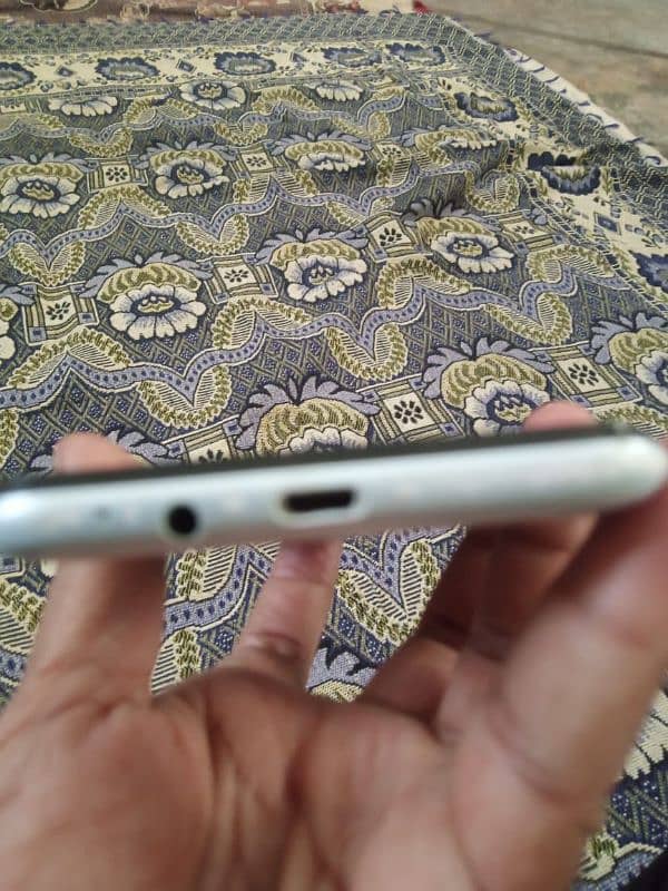 Tecno spark 6 Go 1