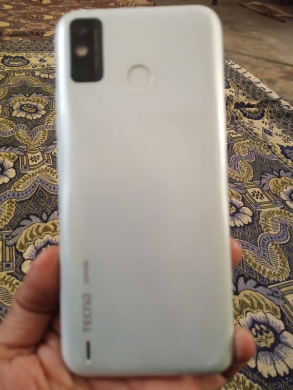 Tecno spark 6 Go 3