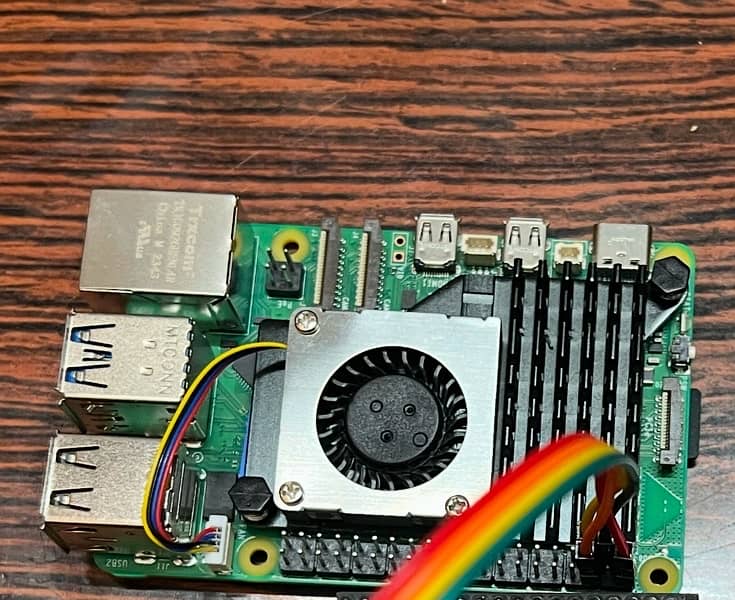 Raspberry Pi 5 4GB with heatsink cooler 2