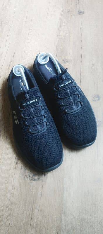Skechers Half Cut Size 41 UK US 8 CM 28 8