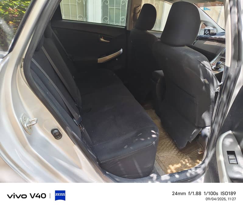 Toyota Prius 2013 1.8 S LED Edition 3