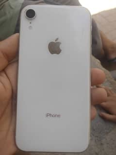 I phone Xr . 64gb