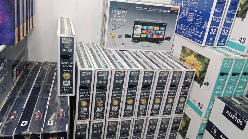 32" INCH SMART UHD WIFI LED TV. NEW LED TV 2