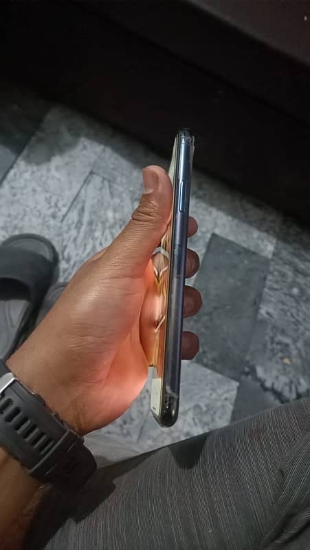 11promax pta dual con 10/9btery service 60 face or true tone active 1