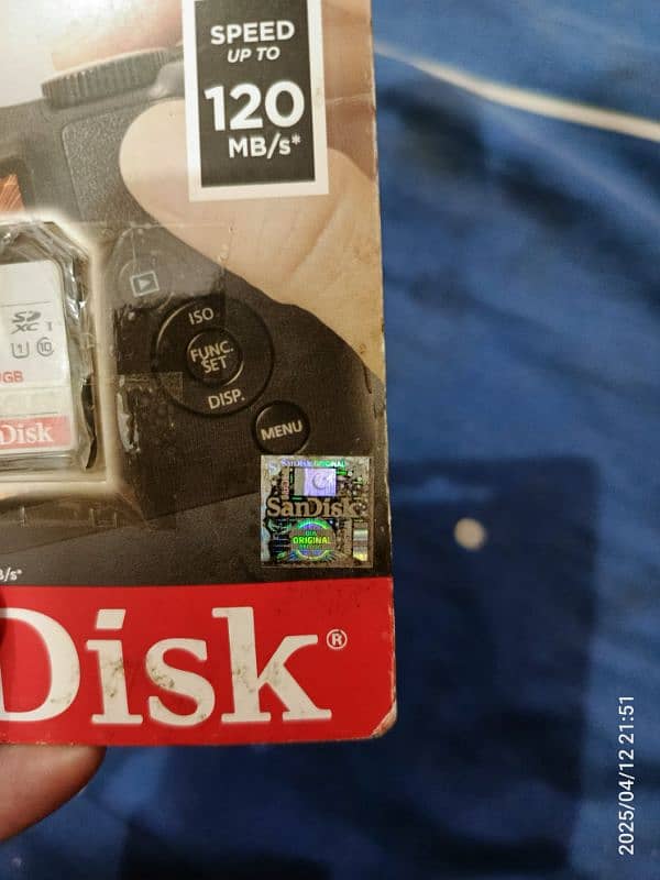 SanDisk Original 128 GB Memory Card 2