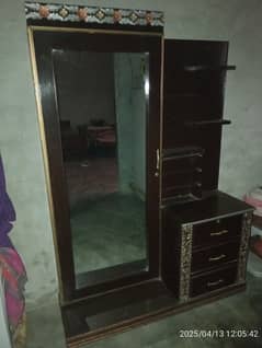 Dressing table